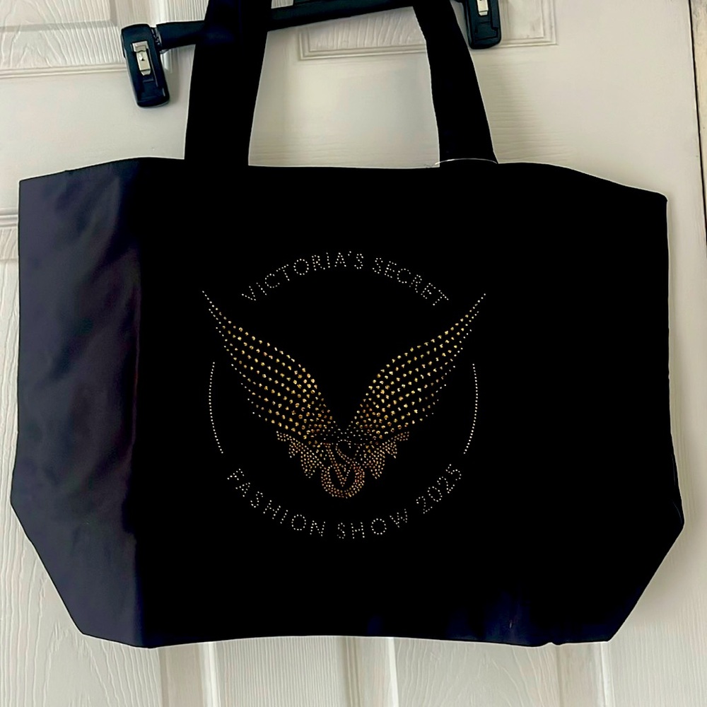 Victoria Secret  fashion show 2025 tote
